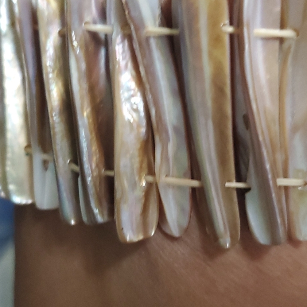 Hand Carved Mother of Pearl Stretch Stick Bracelet - Picture 4 of 8
